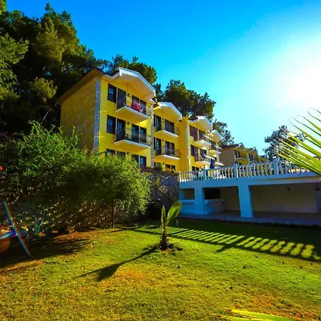 Bougainvillea Houses Holiday home *